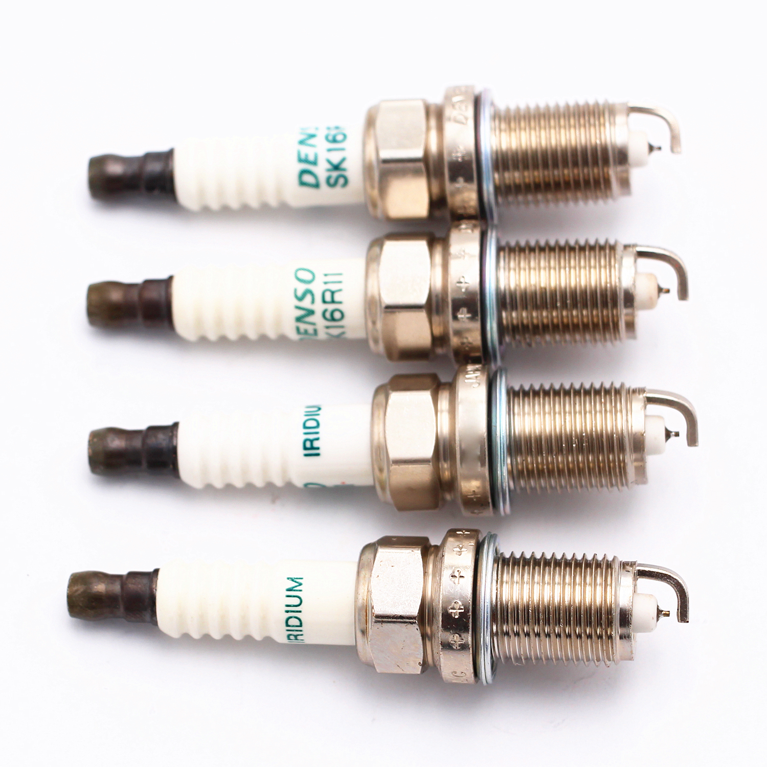 4Pcs OEM Iridium Spark Plug Fits for Toyota Corolla Matrix 90919-01240